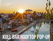 buffet Kull bar Rooftop Pop Up auf zwei Ebenen vom 30.07.-22.08.2021 auf der Hoch5 Dachterrasse am Ostbahnhof (©Foto. K&W GmbH & Co. KG)